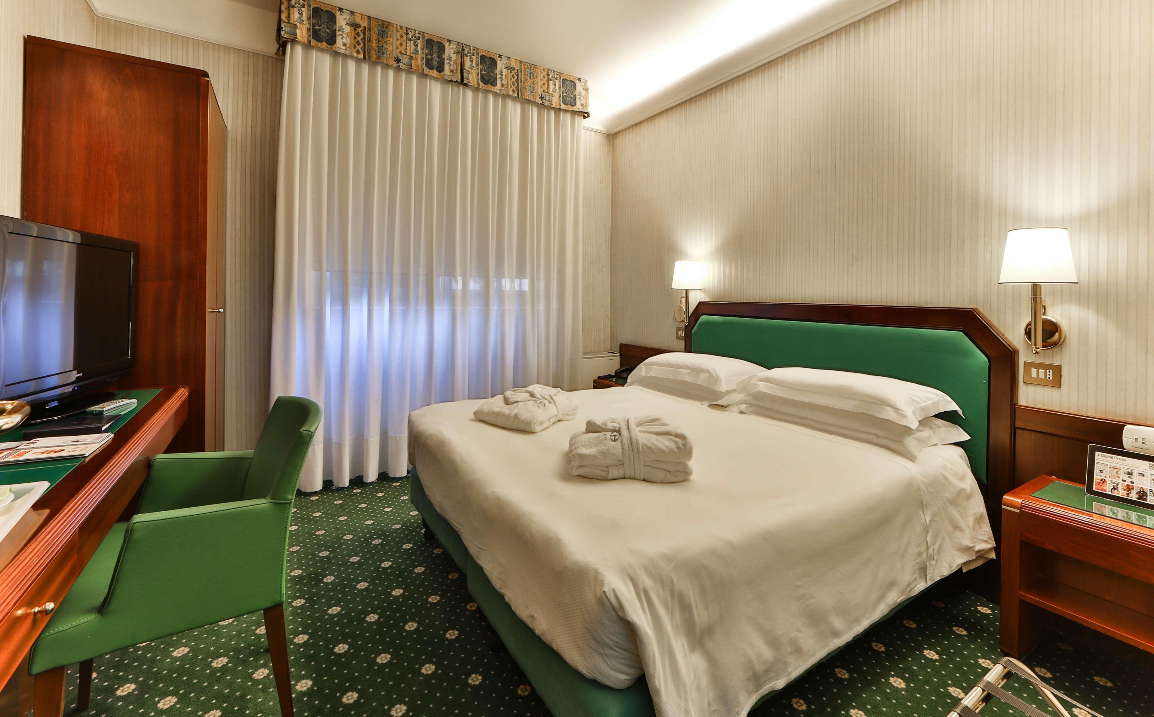 Hotel Astoria Sure Hotel Collection By Best Western Milaan Buitenkant foto